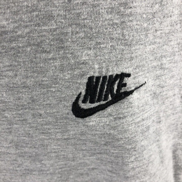 Vintage Nike T Shirt Gray Tag Embroidered Short Sleeve Y2K 2000s XL Fits Smaller - Picture 2 of 9